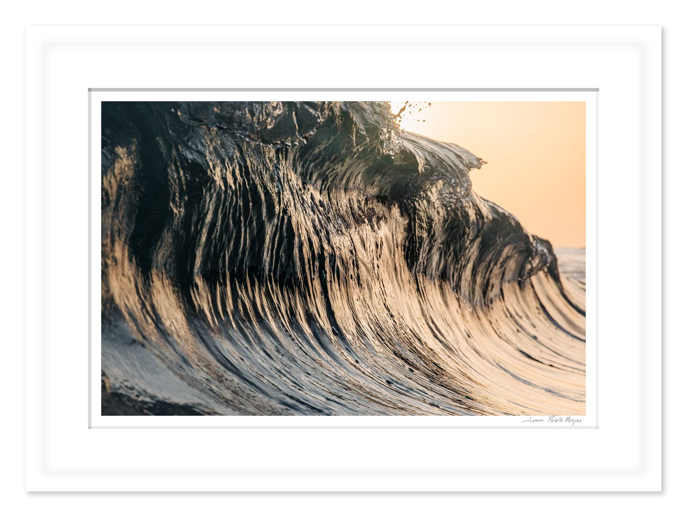 Muro sensual - mockup enmarcado blanco